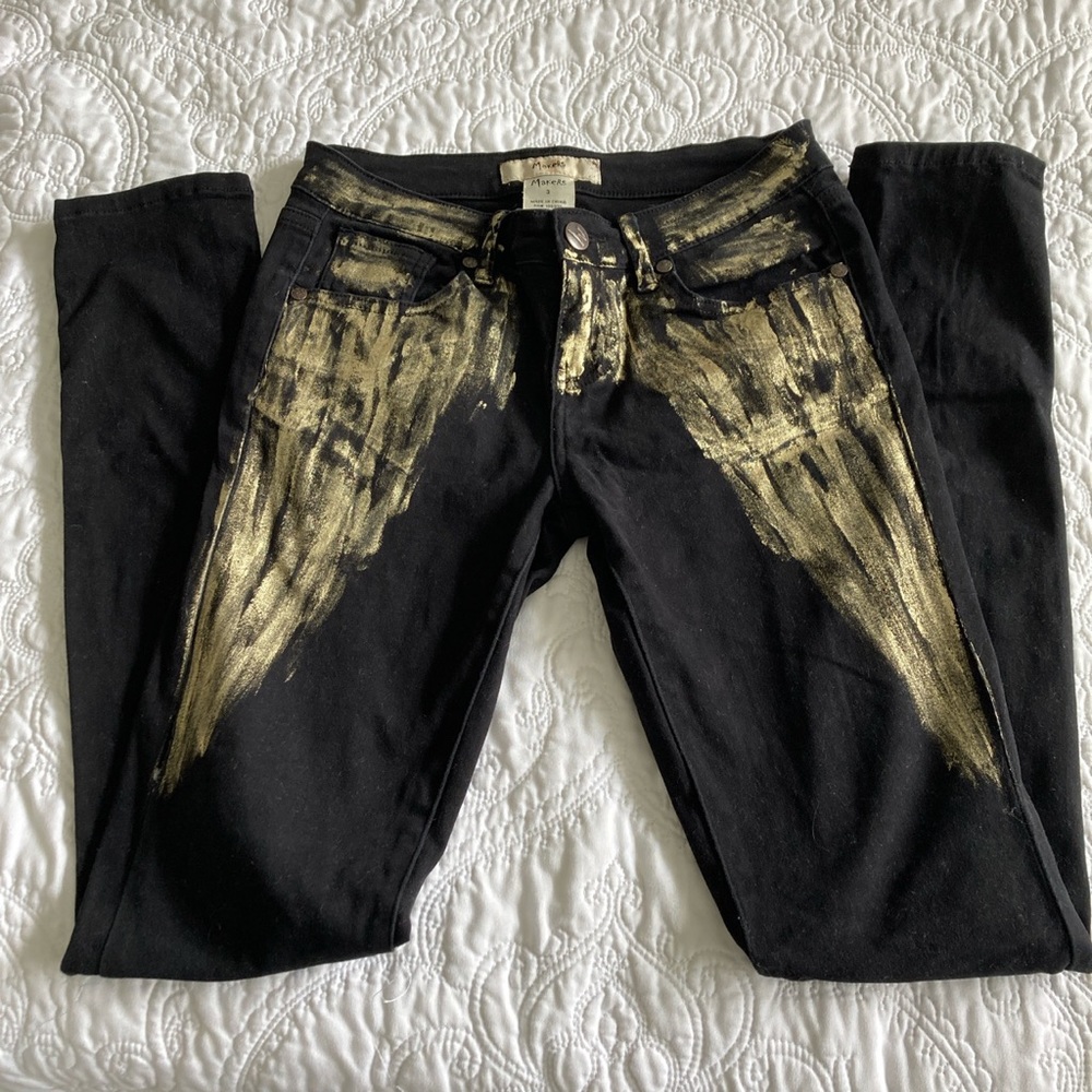 Stretchy skinny jeans
